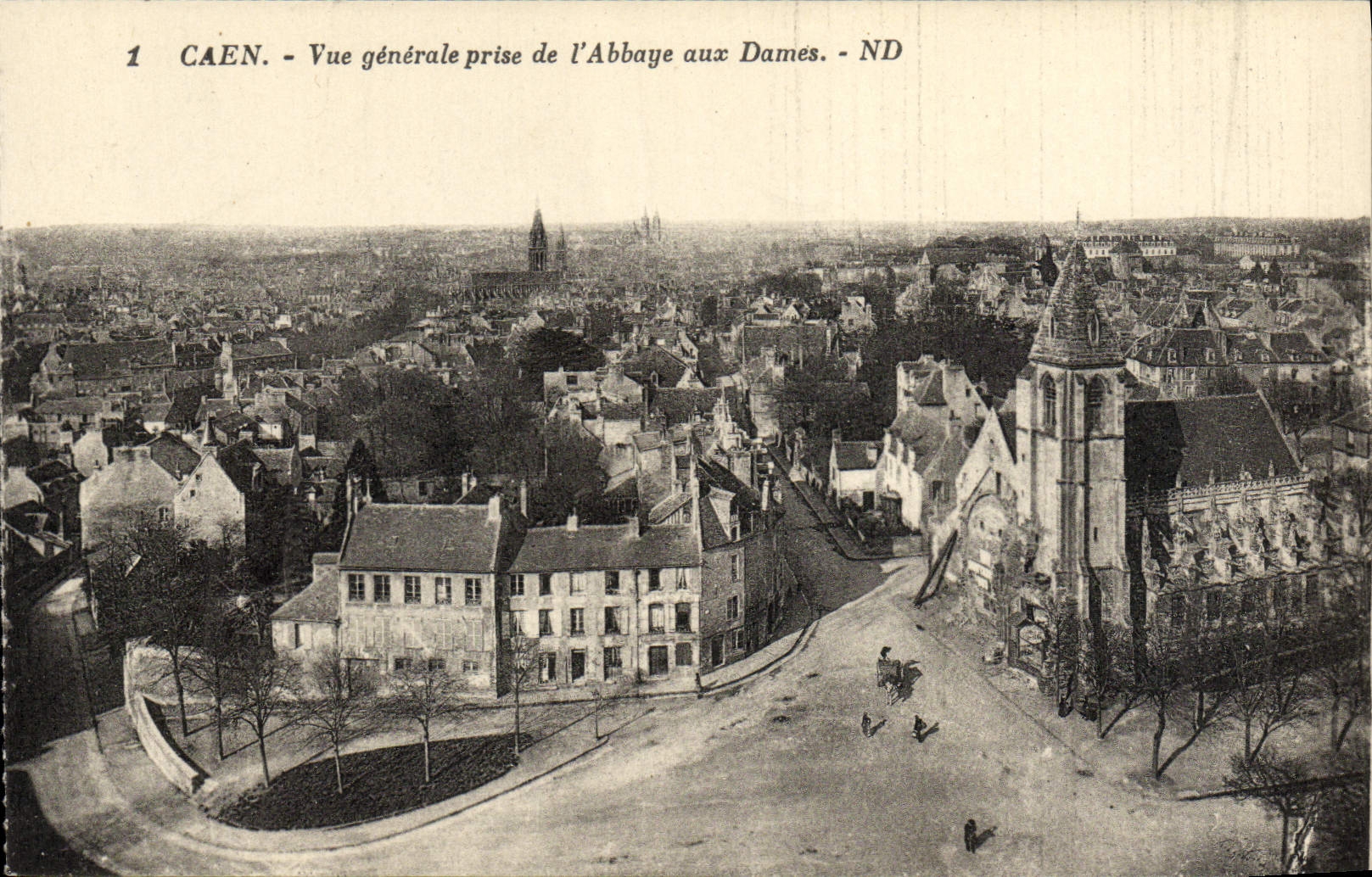 CPA Caen Vue Generale Prise de L'Abbaye Aux Dames