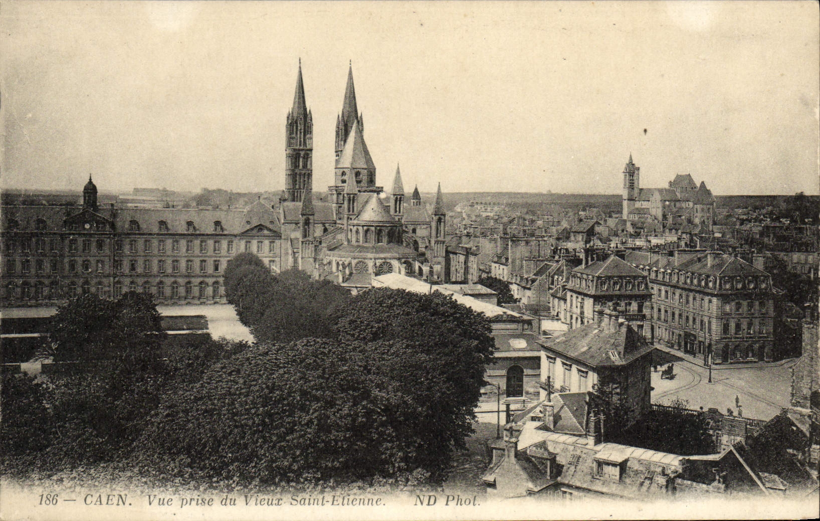 CPA Caen Vue Prise du Vieux Saint Etienne