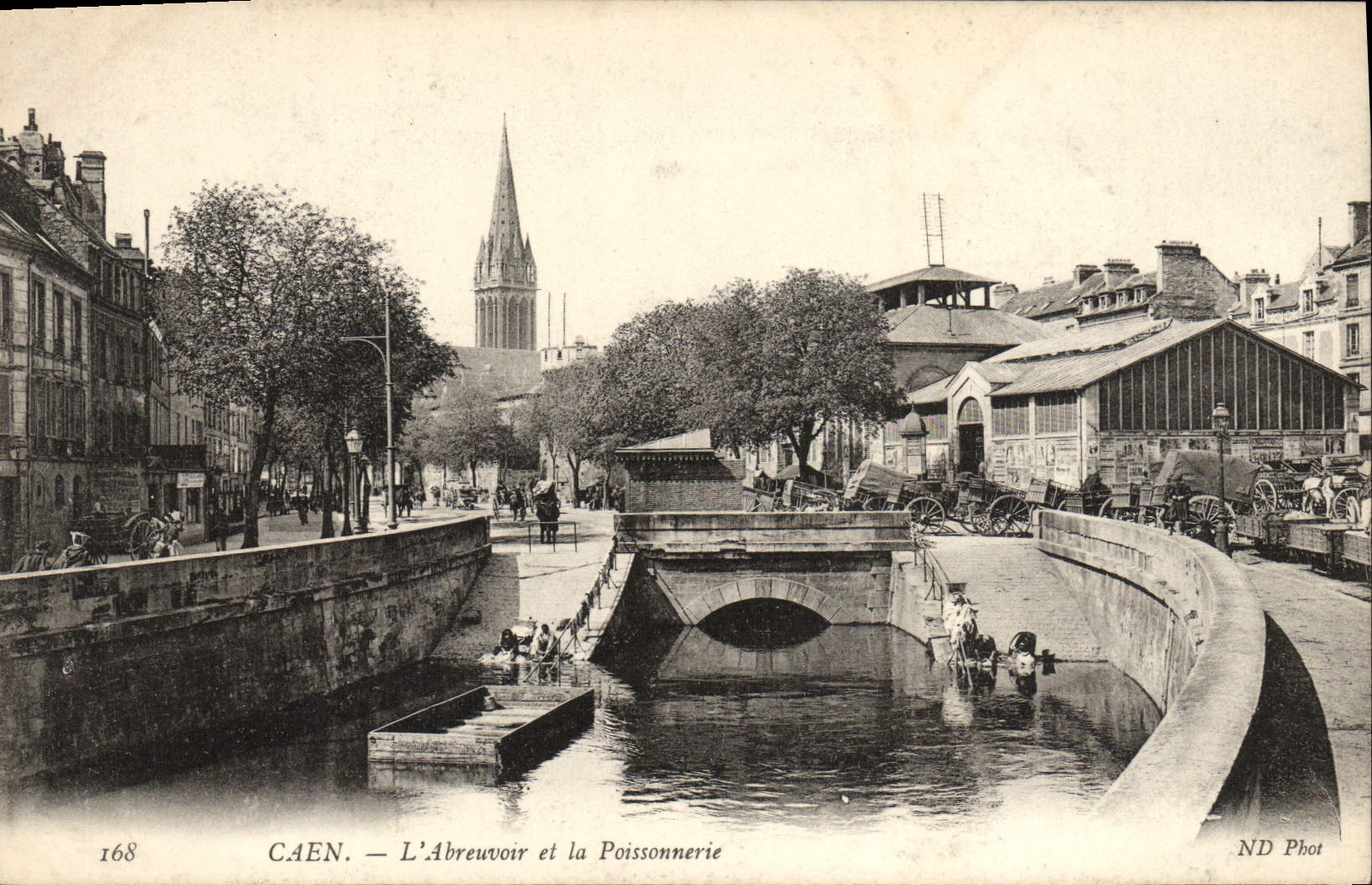 CPA Caen L'Abreuvoir et la Poissonnerie