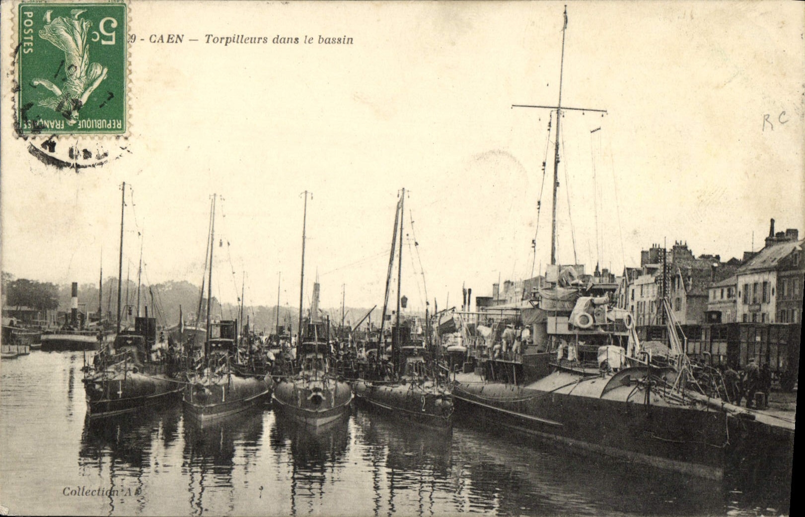 Destructores de Caen de la POSTAL de la VENDIMIA en los barcos del lavabo