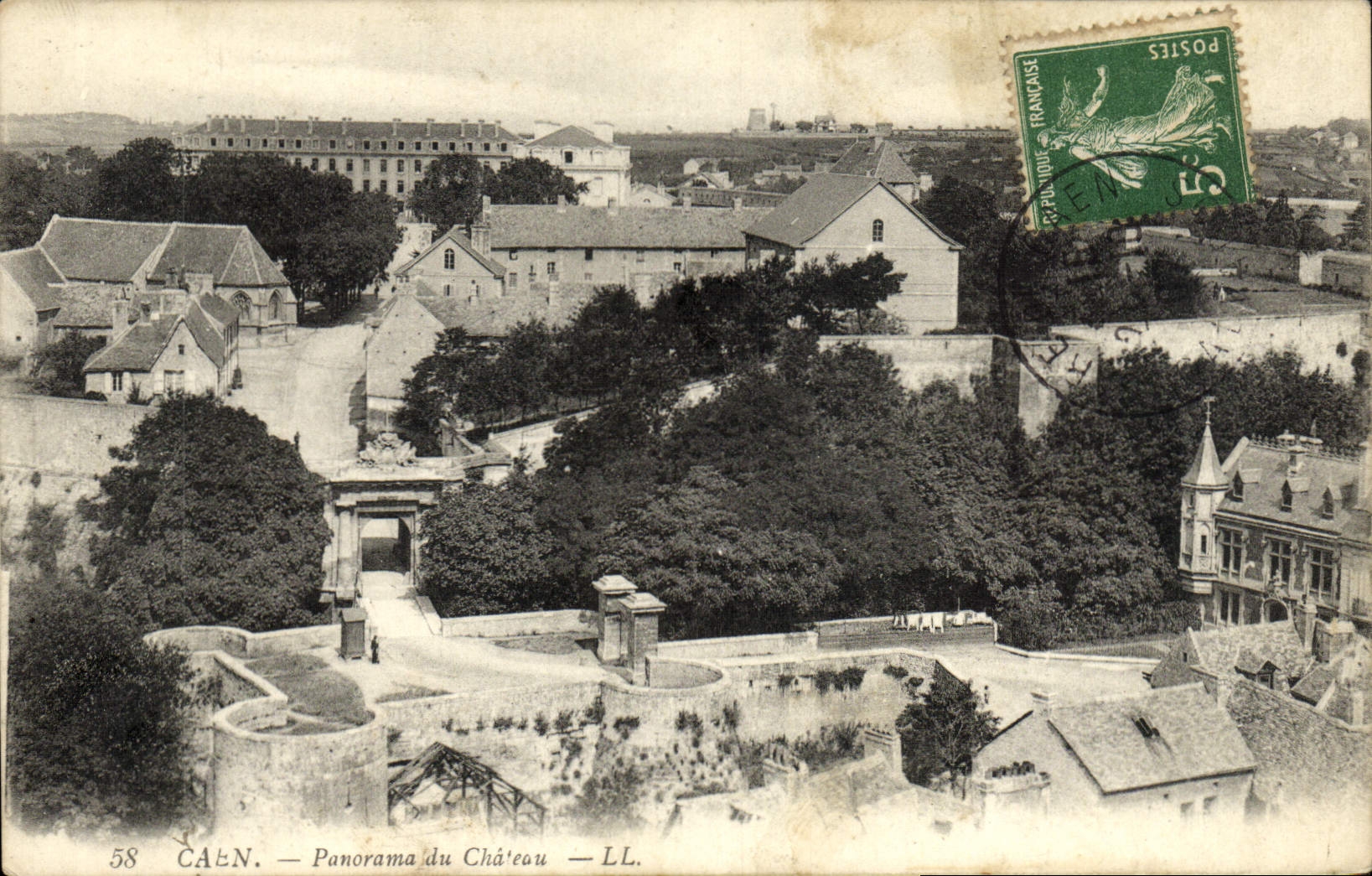 CPA Caen Panorama Du Chateau