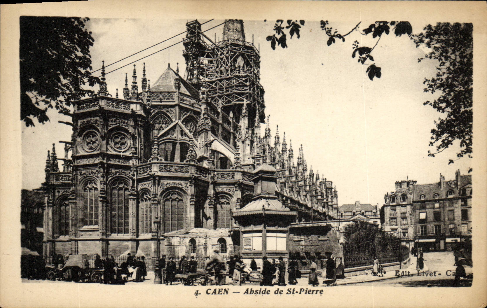 CPA Caen Abside de St Pierre 
