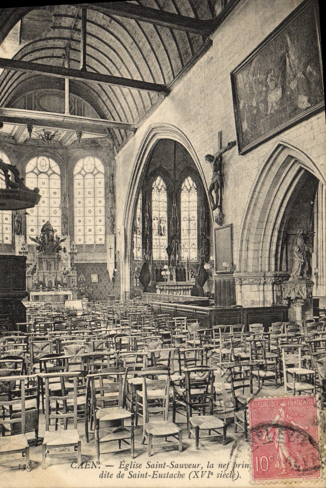 CPA Caen Eglise Saint Sauveur La nef principale dite de Sainte Eustache 