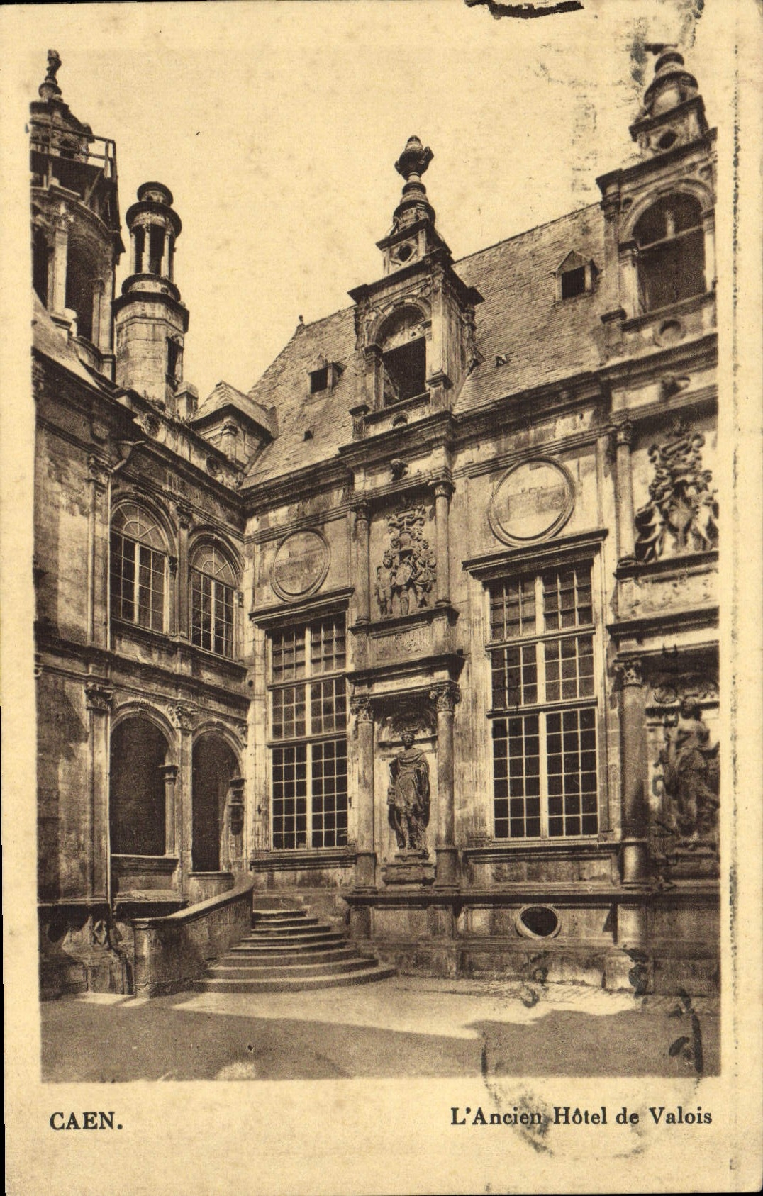 CPA Caen L'Ancien Hotel de Valois 