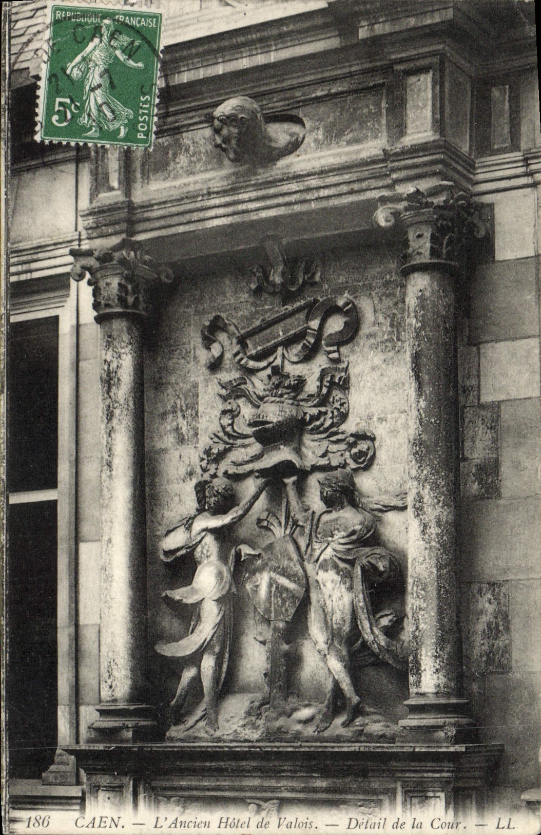 POSTAL Caen de la VENDIMIA el hotel viejo del detalle de Valois de la corte