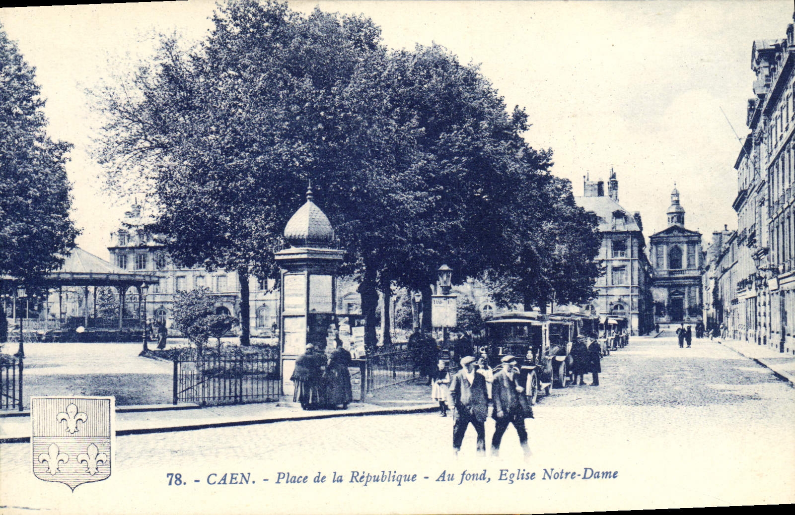 La POSTAL Caen de la VENDIMIA pone la república en el Eglise inferior Notre Dame