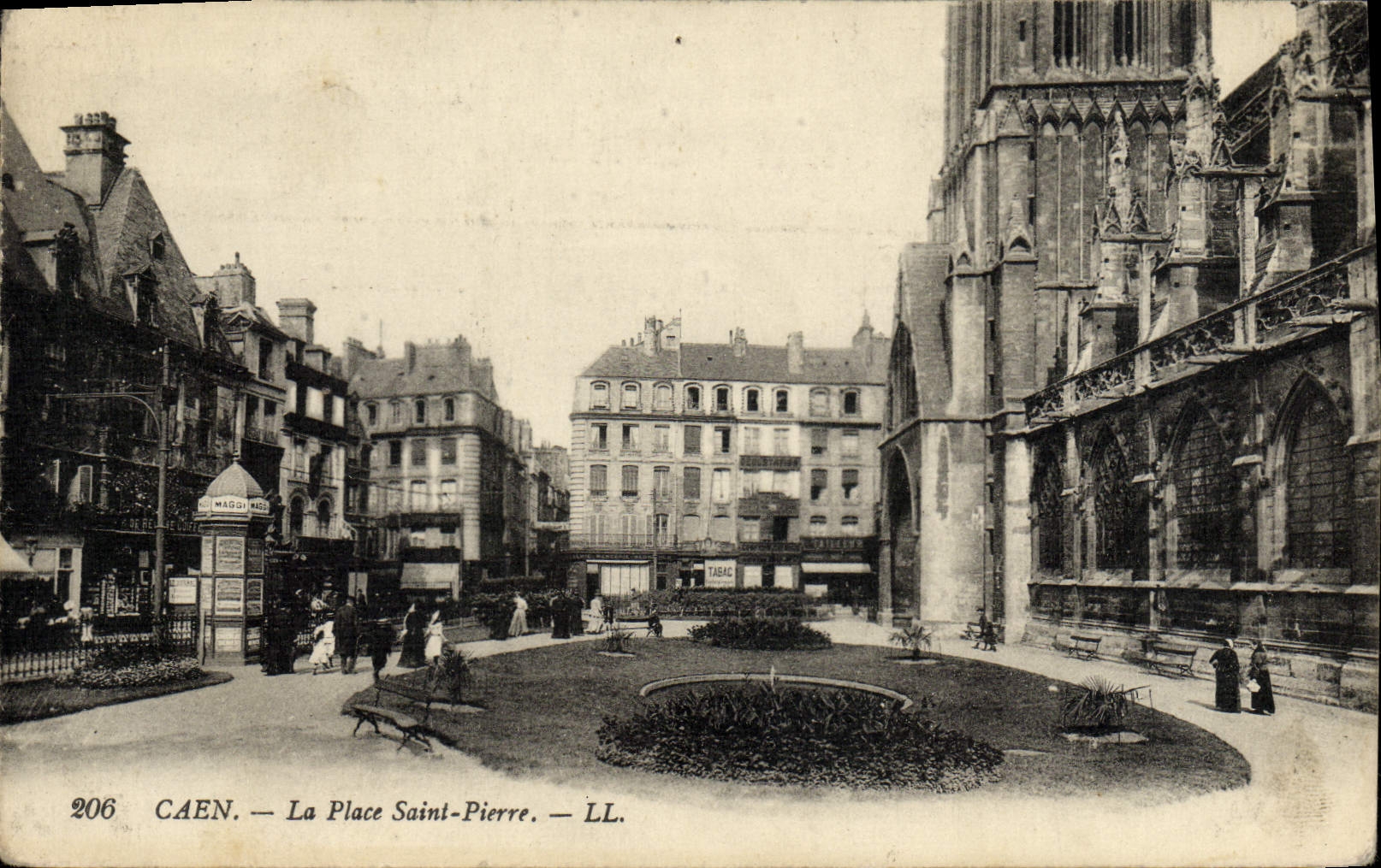 CPA Caen La Place Saint Pierre 
