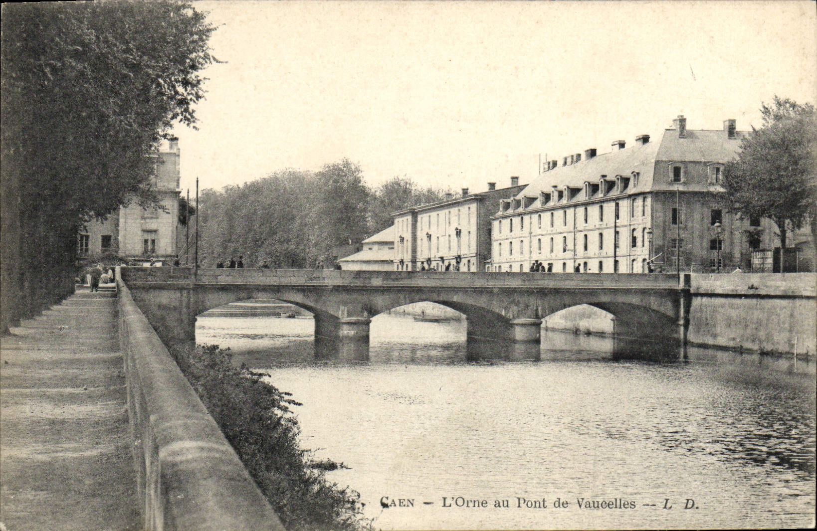 CPA Caen L'Orne au Pont de Vaucelles 