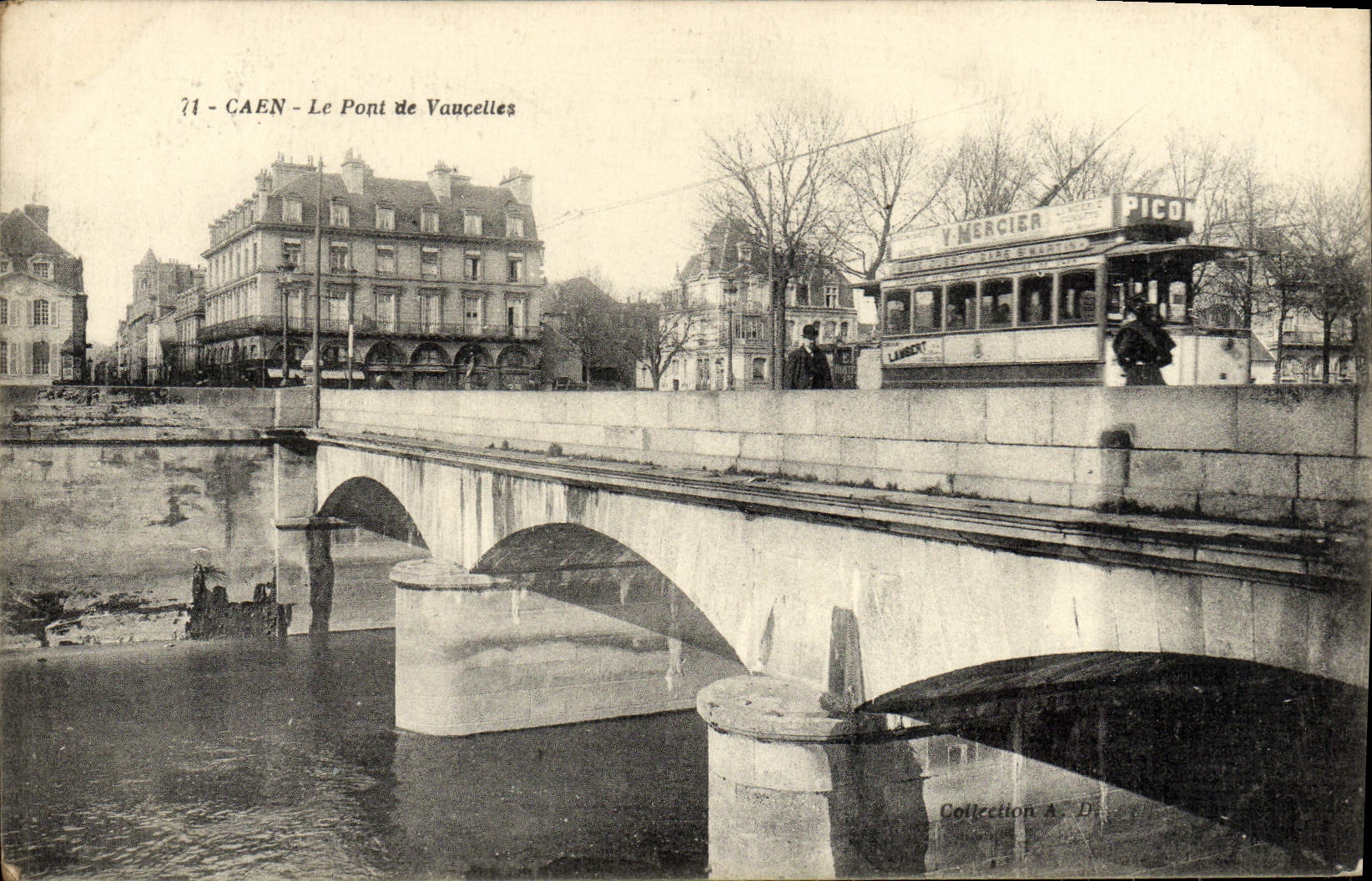 CPA Caen Le Pont de Vaucelles Tramway Mercier