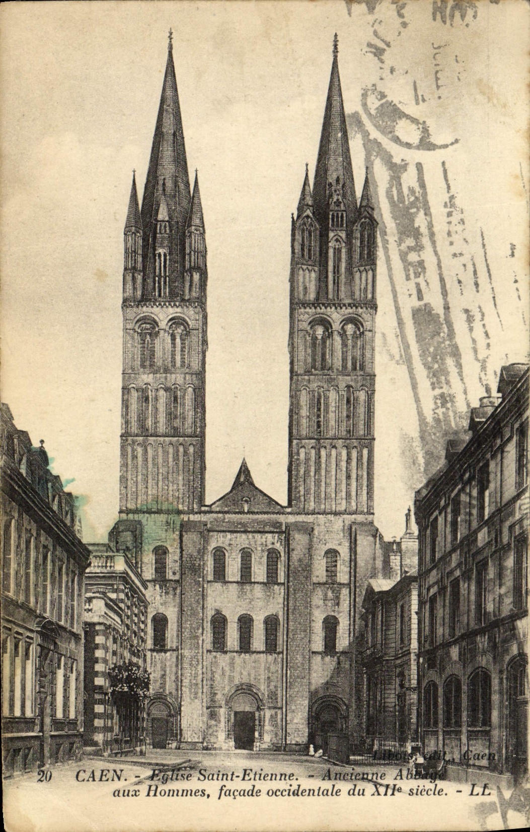 Abadía Saint vieja de Etienne de la iglesia de Caen de la POSTAL de la VENDIMIA con el ataque frontal occidental de los hombres