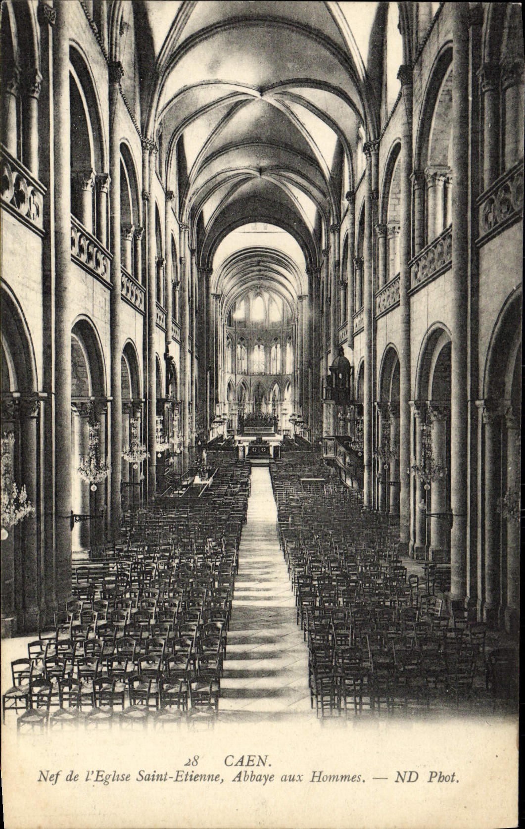 CPA Caen Nef de l'Eglise Saint Etienne Abbaye aux Hommes 