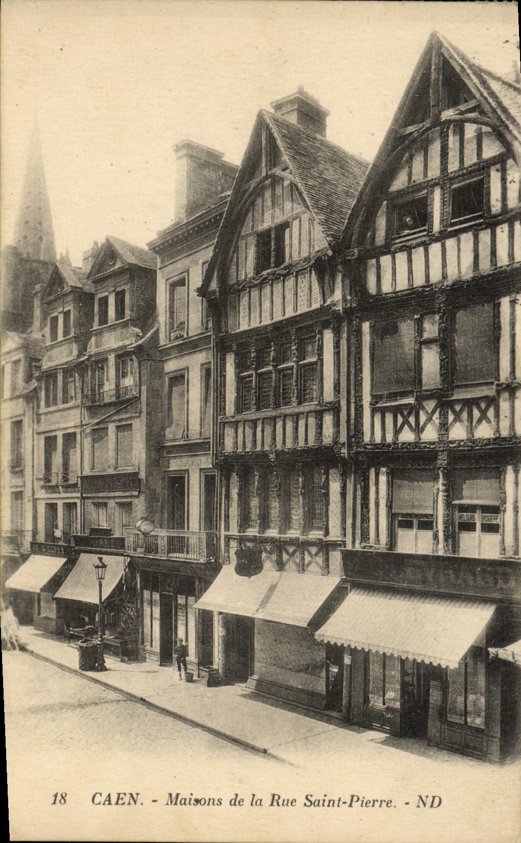 CPA Caen Maisons de la Rue Saint Pierre Evrard