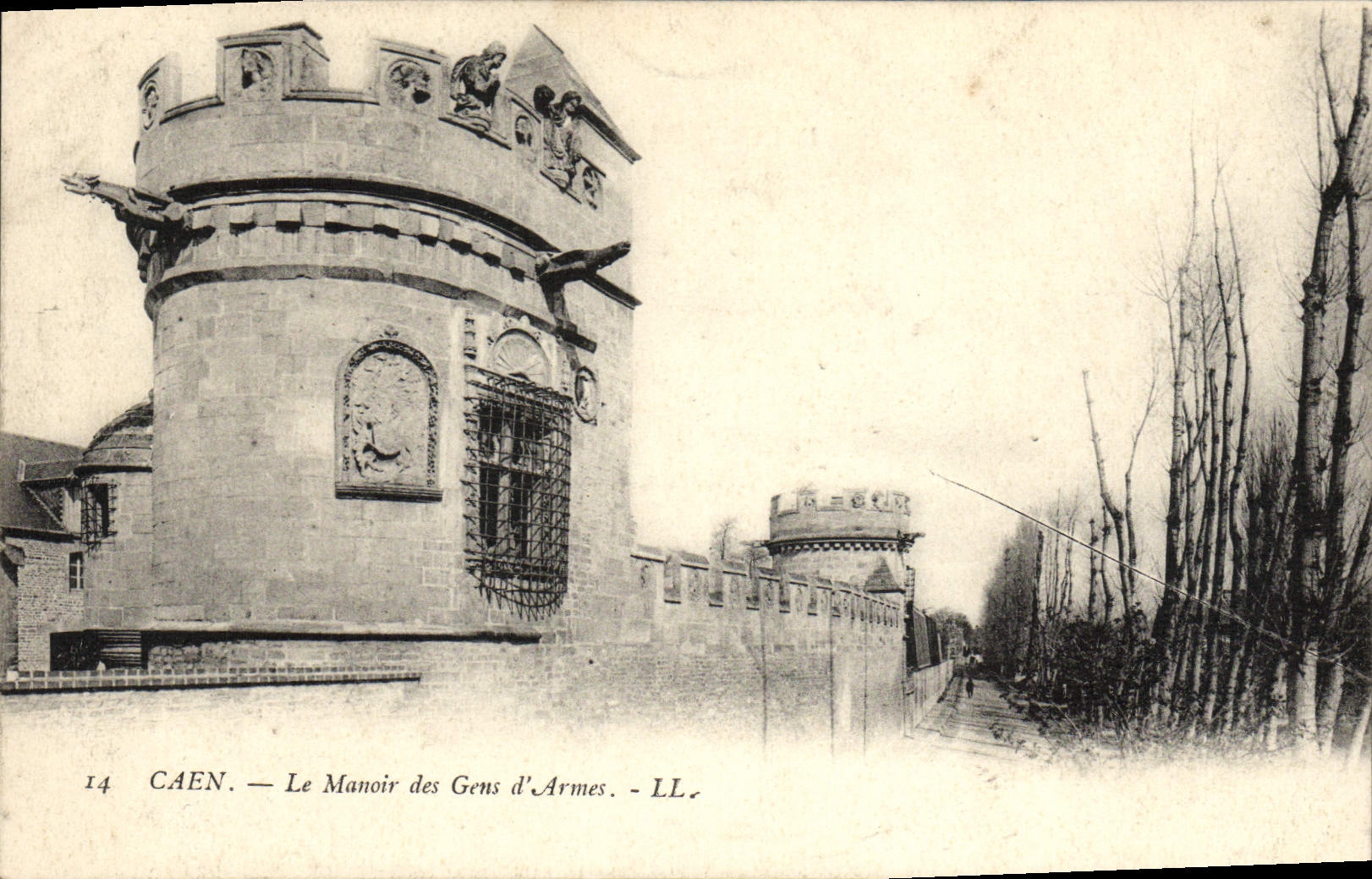 CPA Caen Le Manoir des Gens d'Armes 