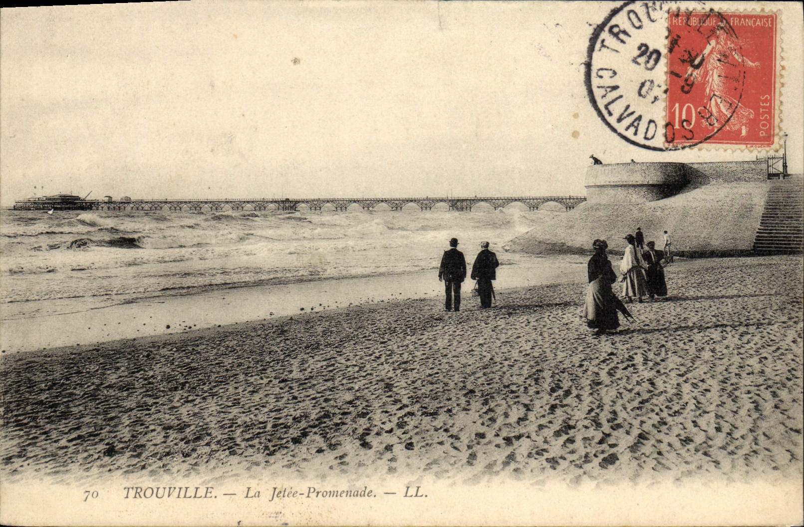 CPA Trouville La Jetee Promenade 