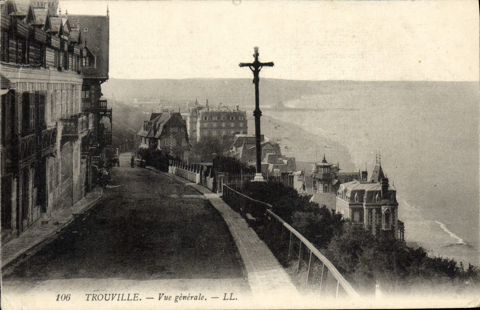 CPA Trouville Vue Generale