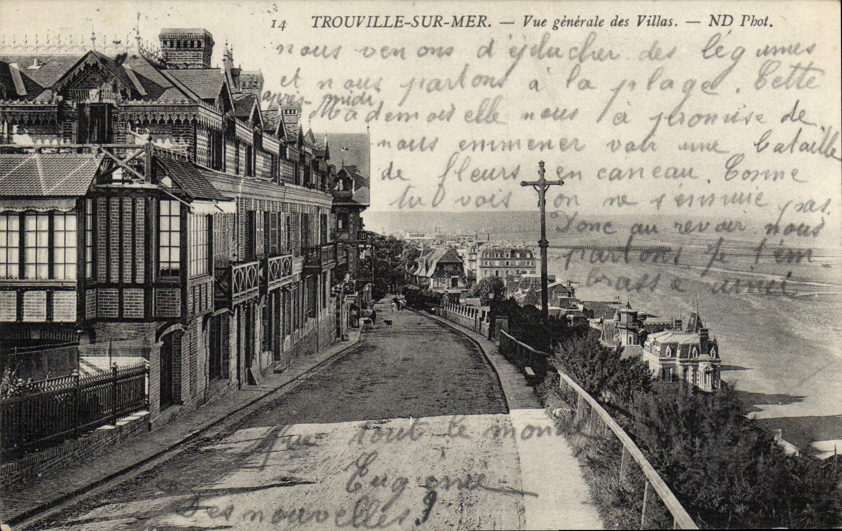 POSTAL Trouville de la VENDIMIA en la opinión del mar de los chalets