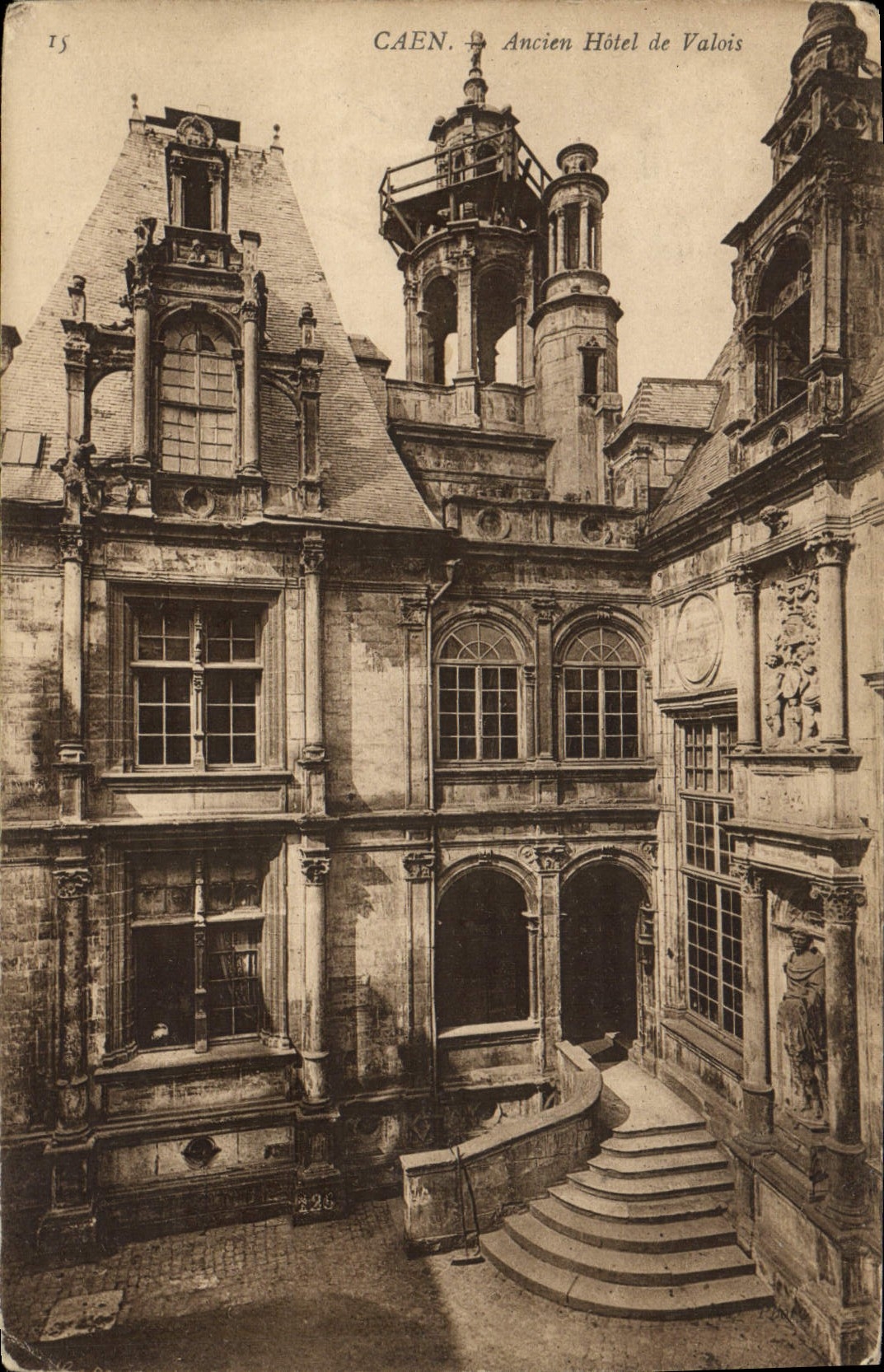 CPA Caen ancien hotel du valois