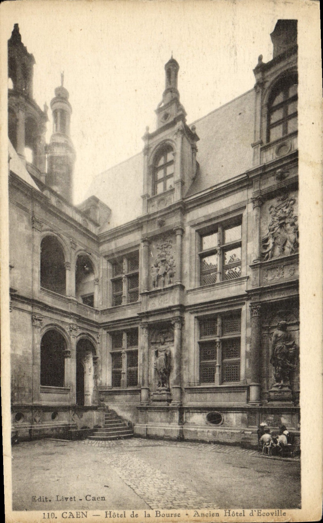 VINTAGE POSTCARD Caen hotel of the purse old hotel of ecoville