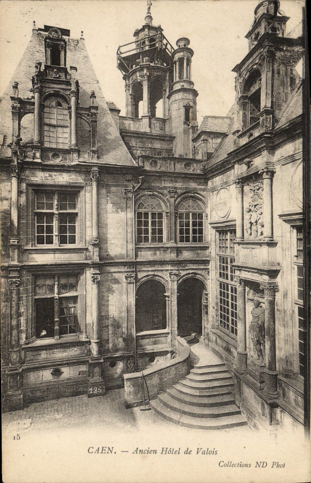 CPA Caen ancien hotel de valois