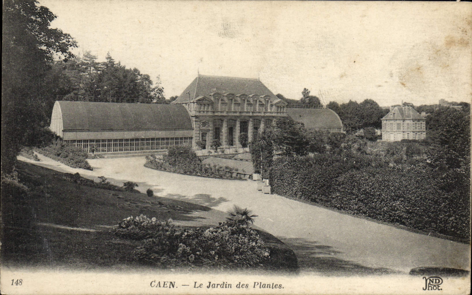 CPA Caen Le Jardin des plantes