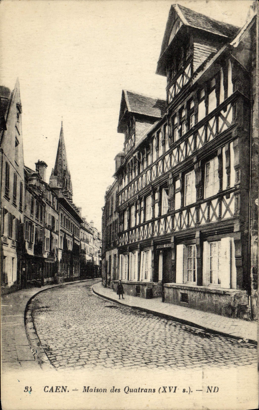 CPA Caen Maison des quatrans