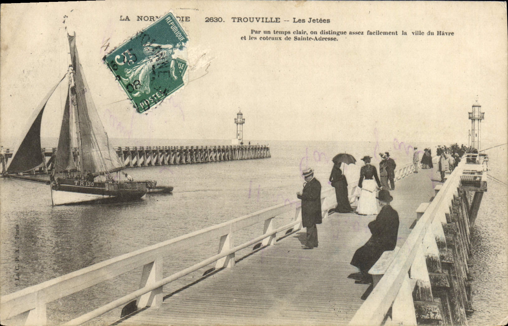 CPA Trouville les jetees Bateau
