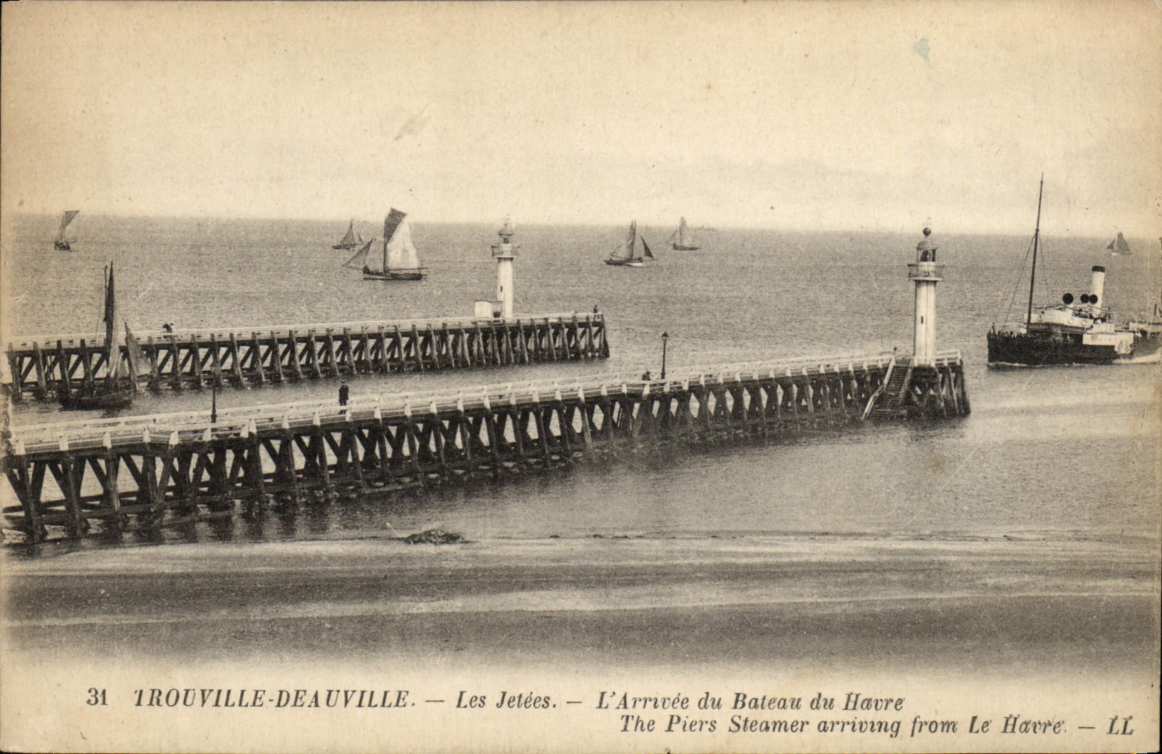 VINTAGE POSTCARD Trouville Deauville piers the arrival of the boat of Le Havre