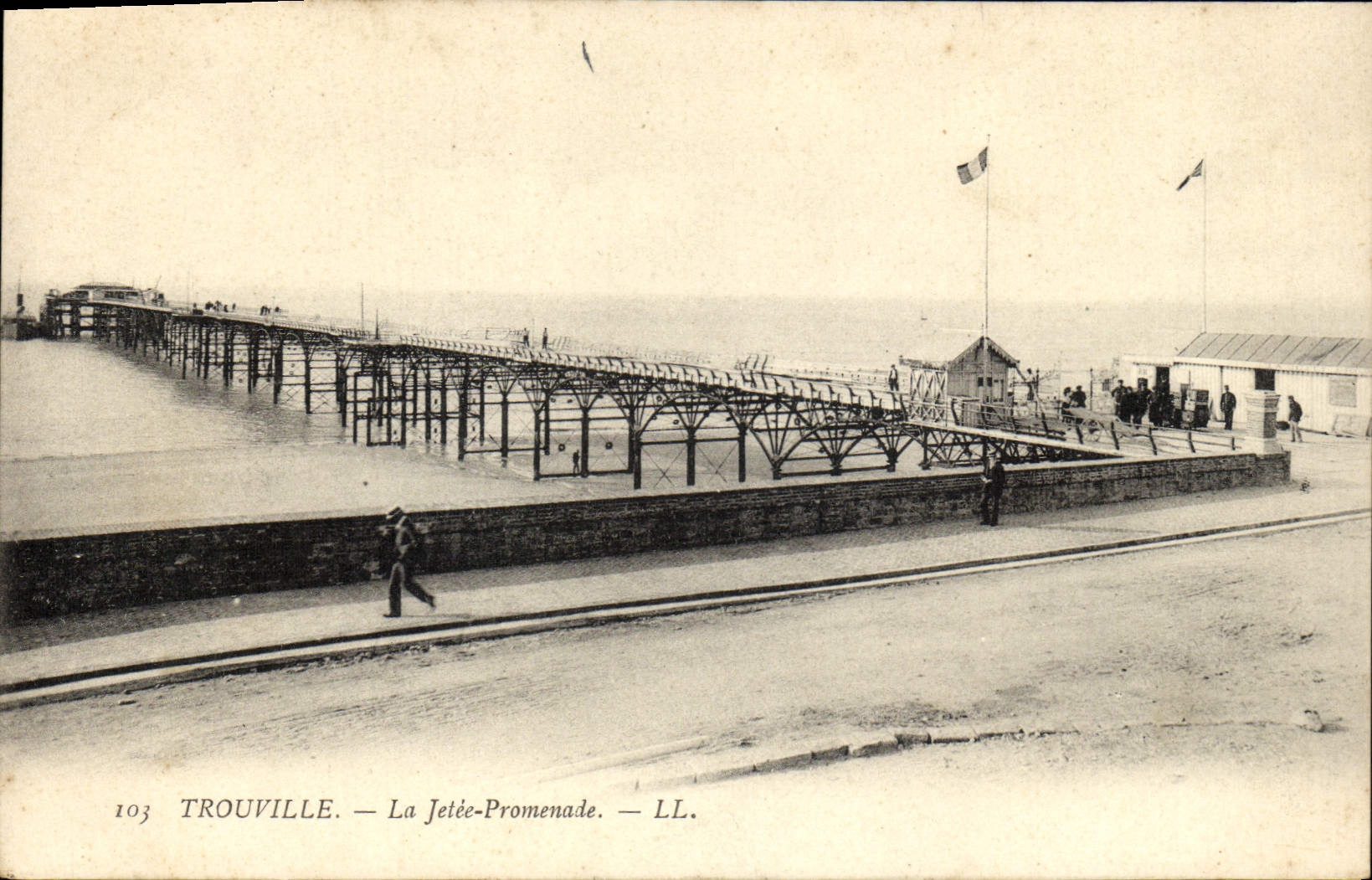CPA Trouville La jetee promenade