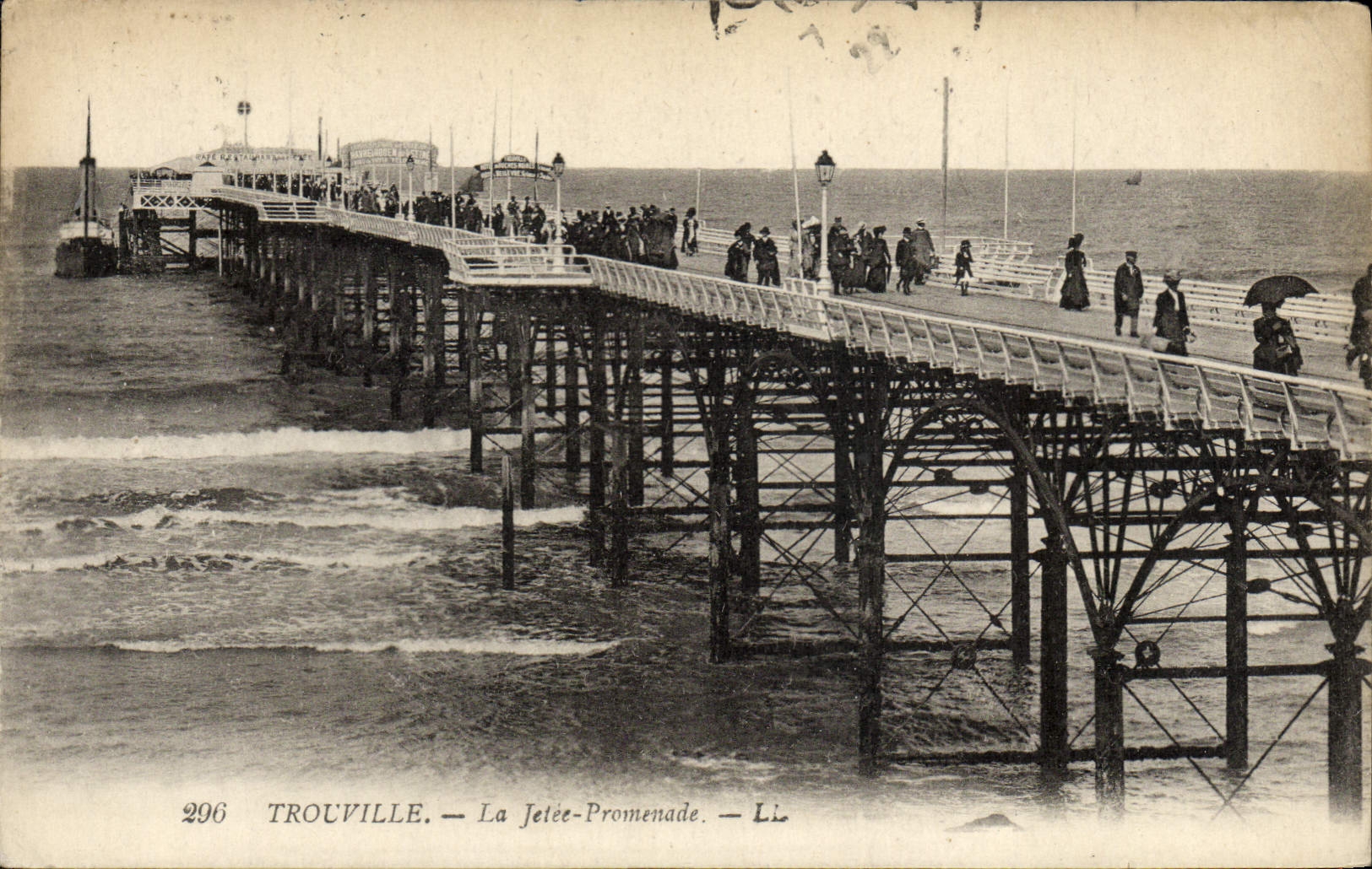 CPA Trouville La jetee promenade