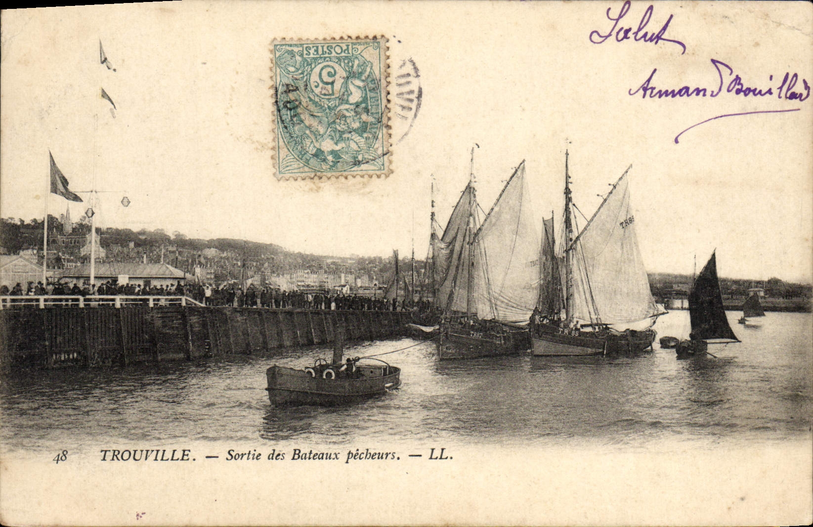 VINTAGE POSTCARD Trouville left the sinning boats Boats