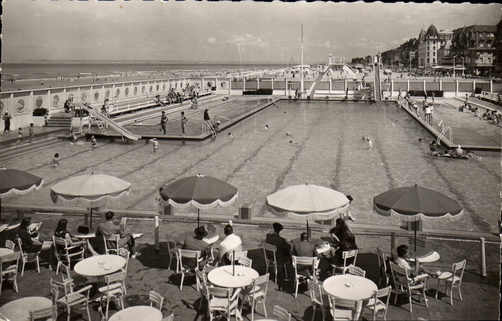 CPA Trouville La piscine