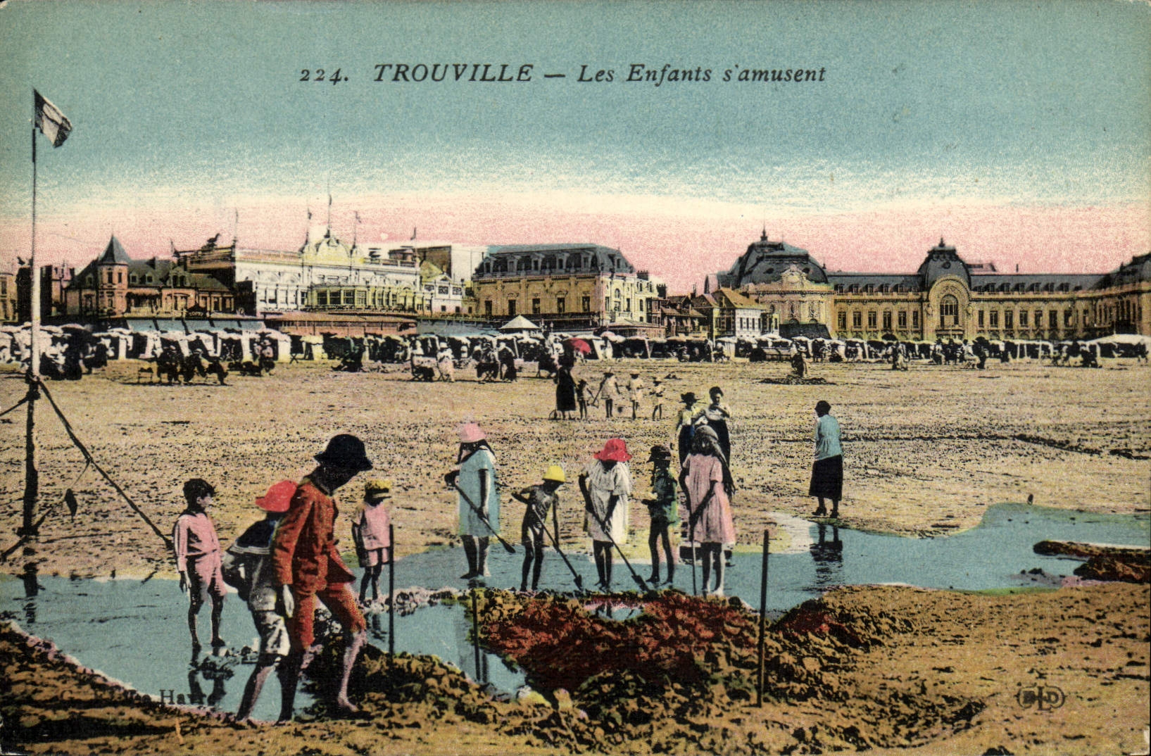 CPA Trouville Les enfants s'amusent