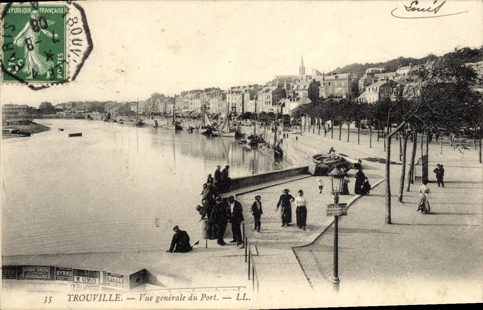 CPA Trouville Vue Generale du port