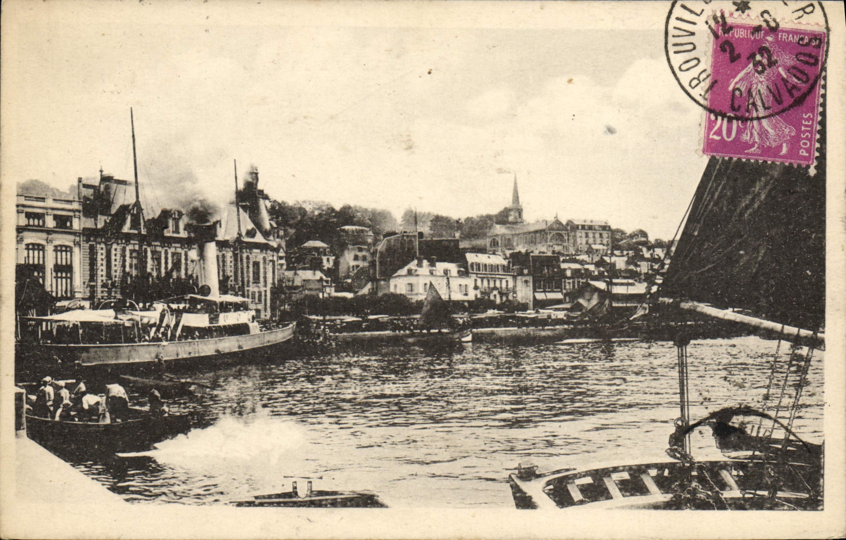 VINTAGE POSTCARD Trouville the queen of the beaches quays the boat of Trouville in Le Havre