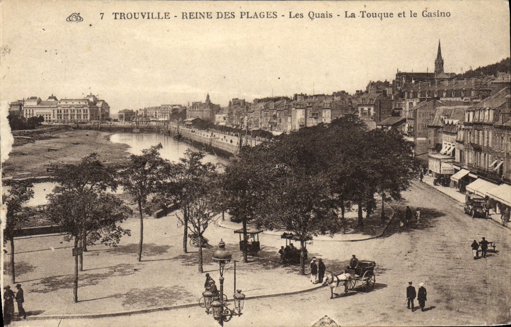 VINTAGE POSTCARD Trouville Queen of the beaches quays the drum and the casino