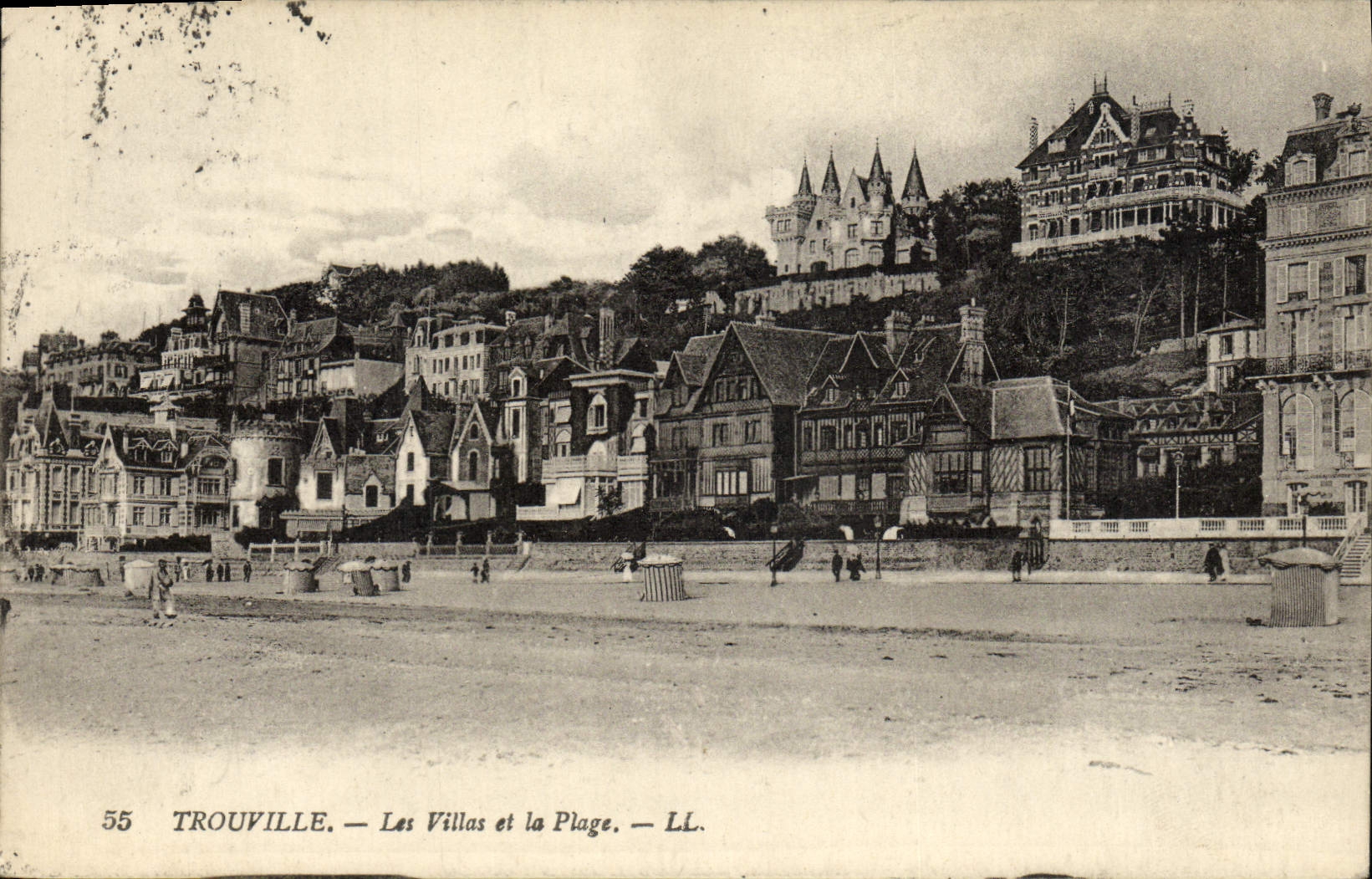 CPA Trouville Les villas et la plage