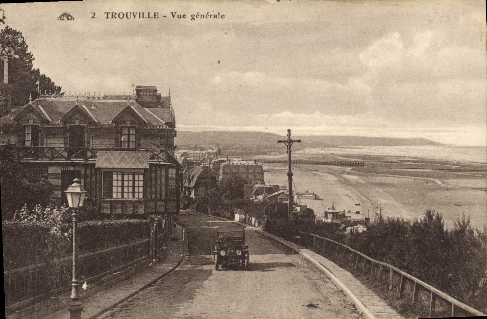 CPA Trouville vue generale