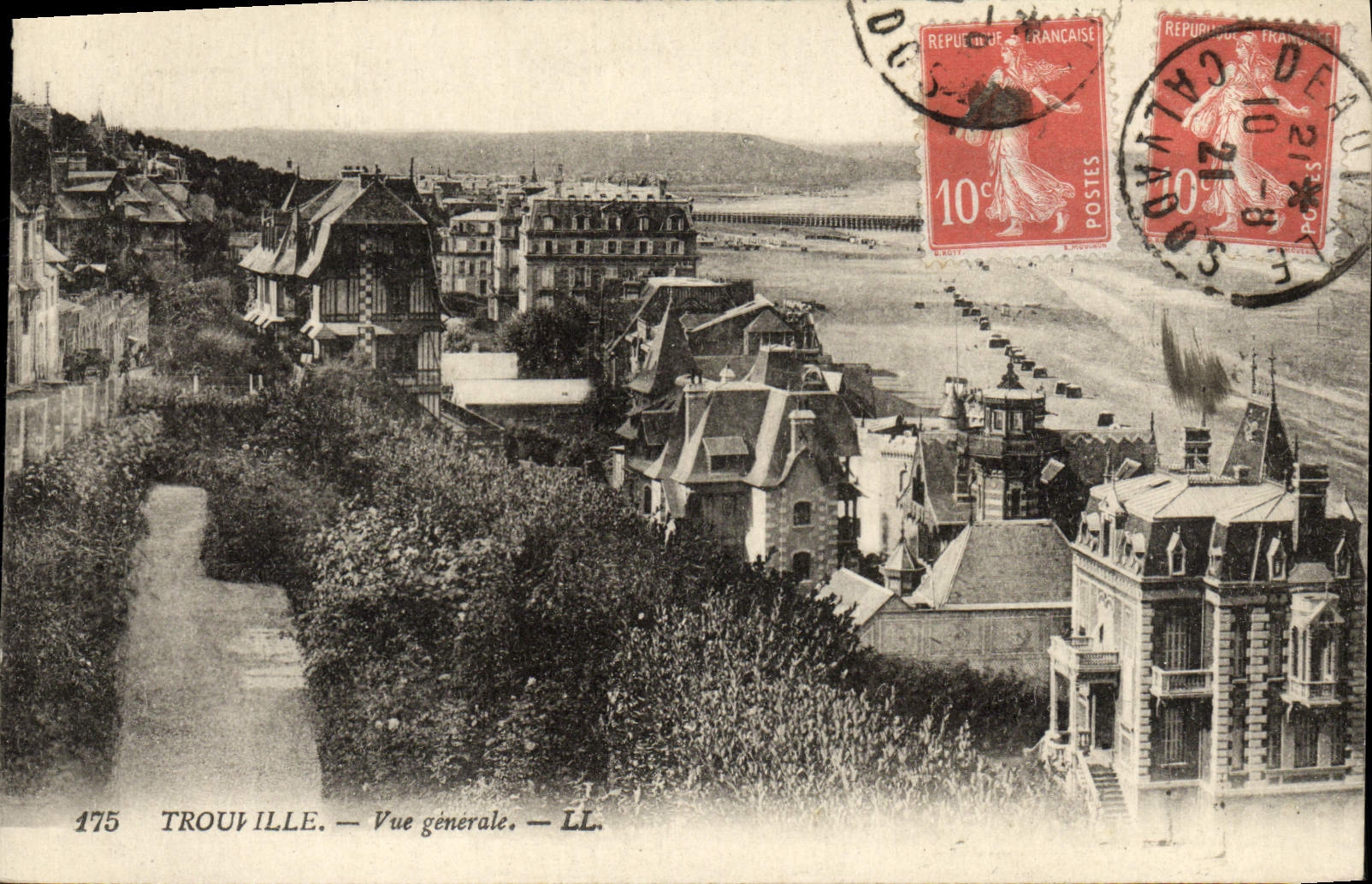 CPA Trouville vue generale