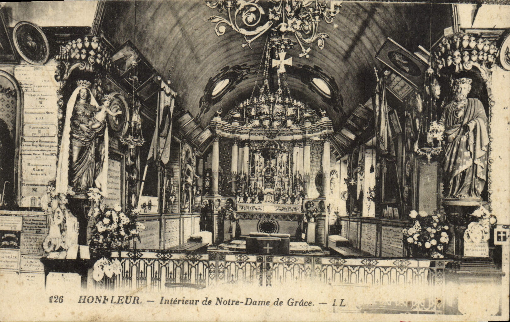 CPA Honfleur Interieur de Notre Dame de Grace