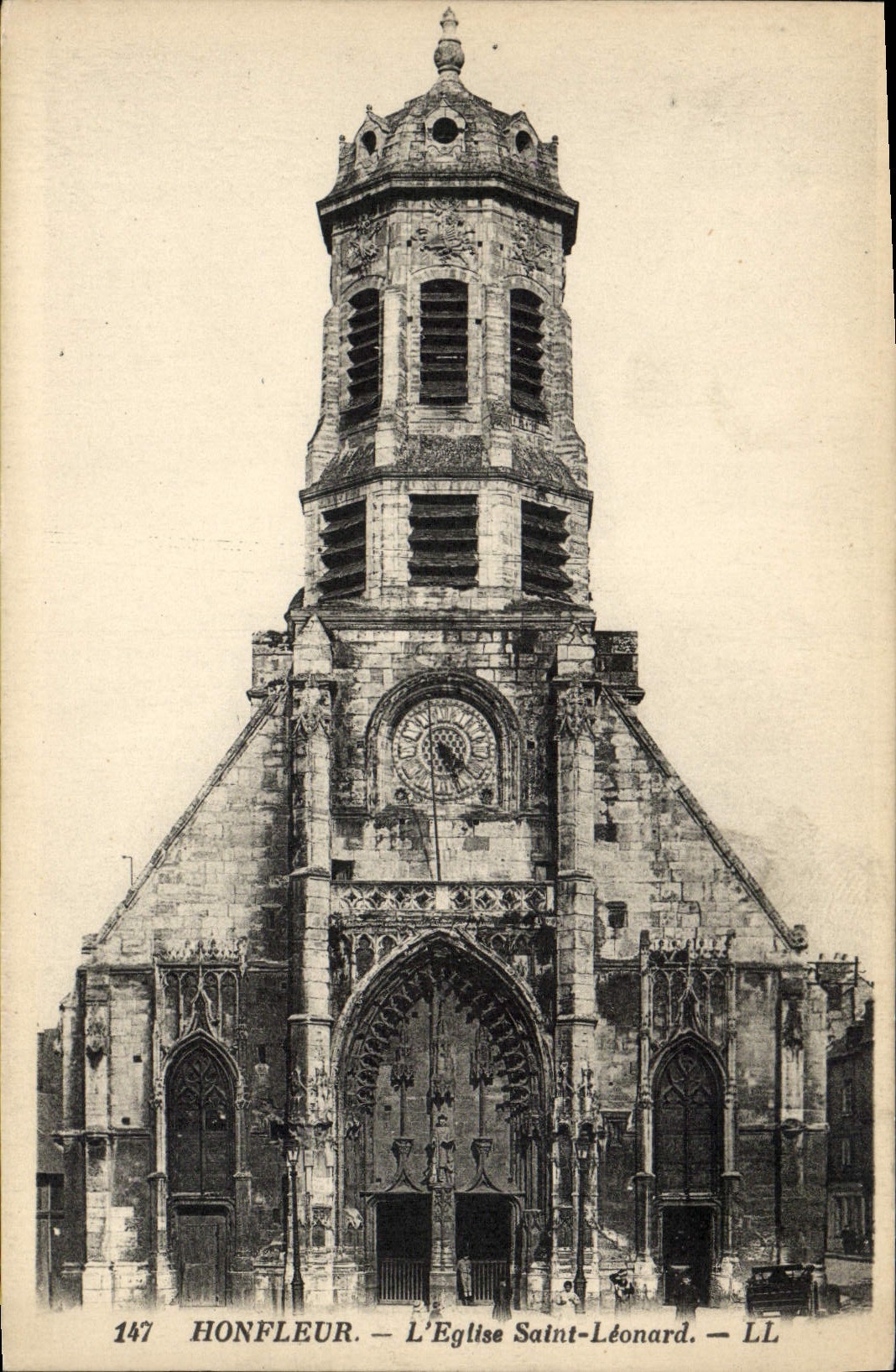 CPA Honfleur L'Eglise Saint Leonard