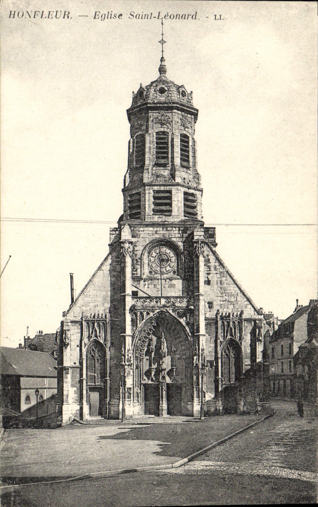 CPA Honfleur L'Eglise Saint Leonard