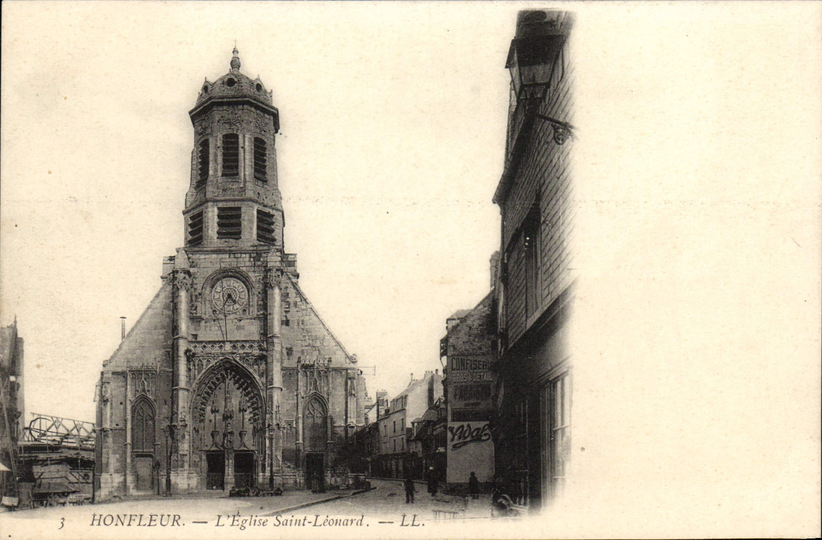 CPA Honfleur L'Eglise Saint Leonard