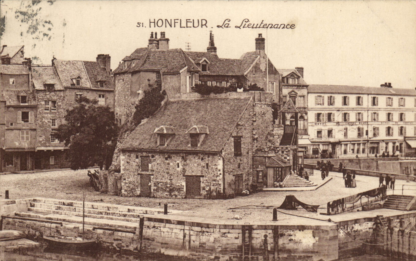 CPA Honfleur La Lieutenance