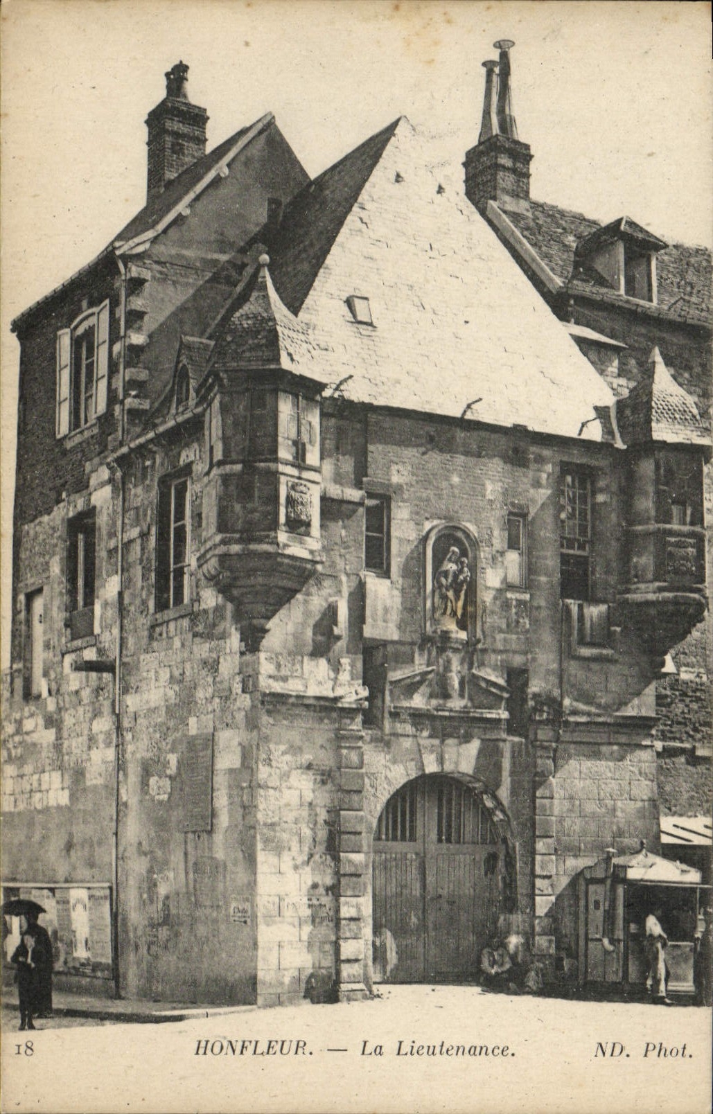 CPA Honfleur La Lieutenance