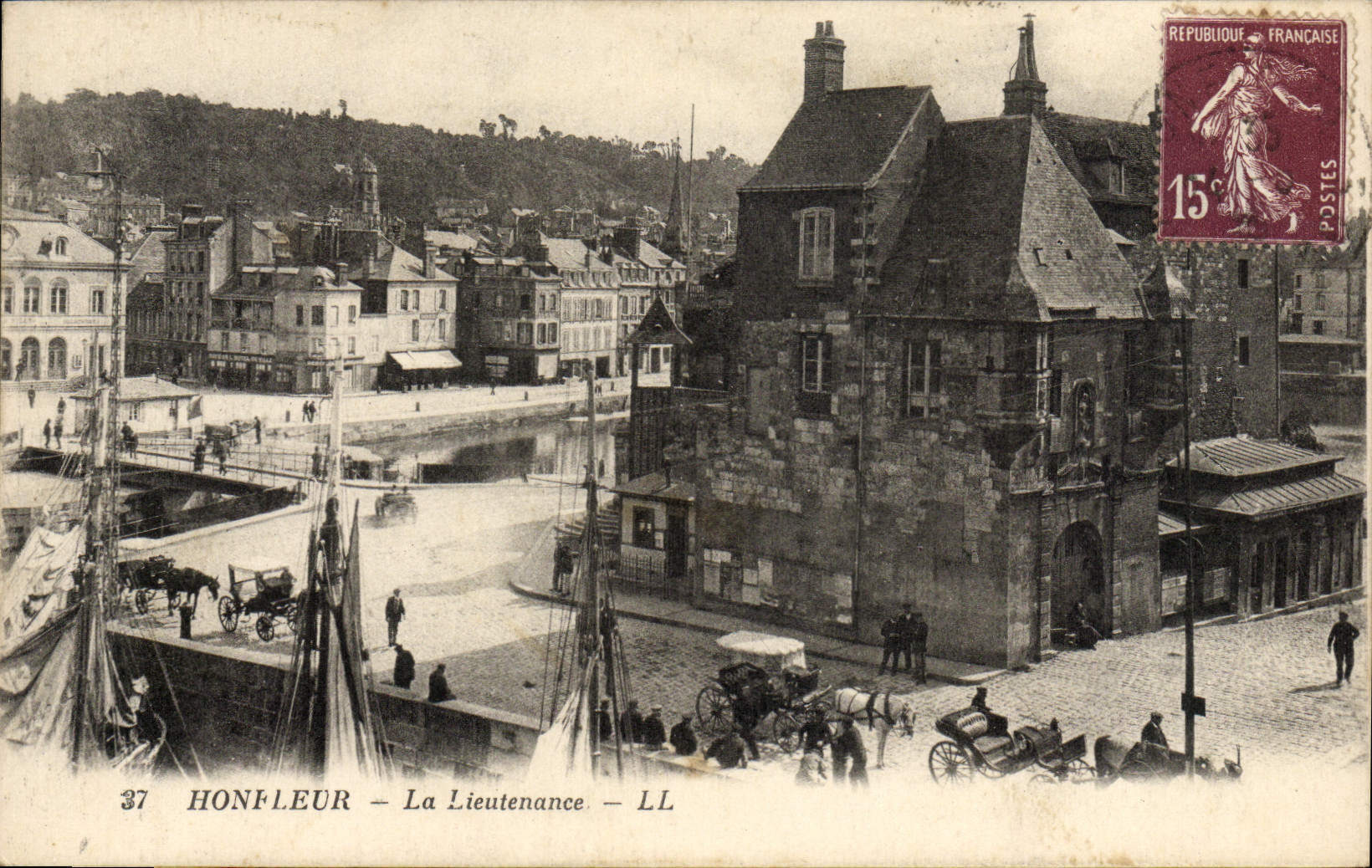 CPA Honfleur La Lieutenance