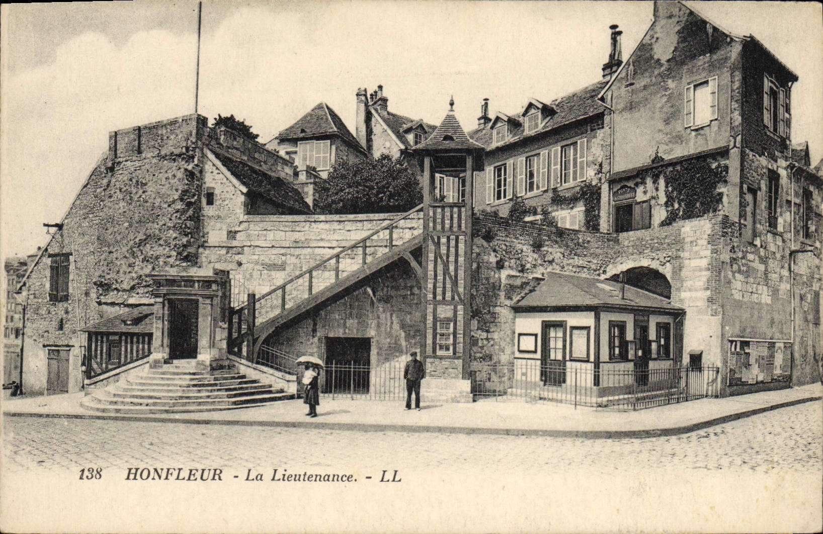 CPA Honfleur La Lieutenance