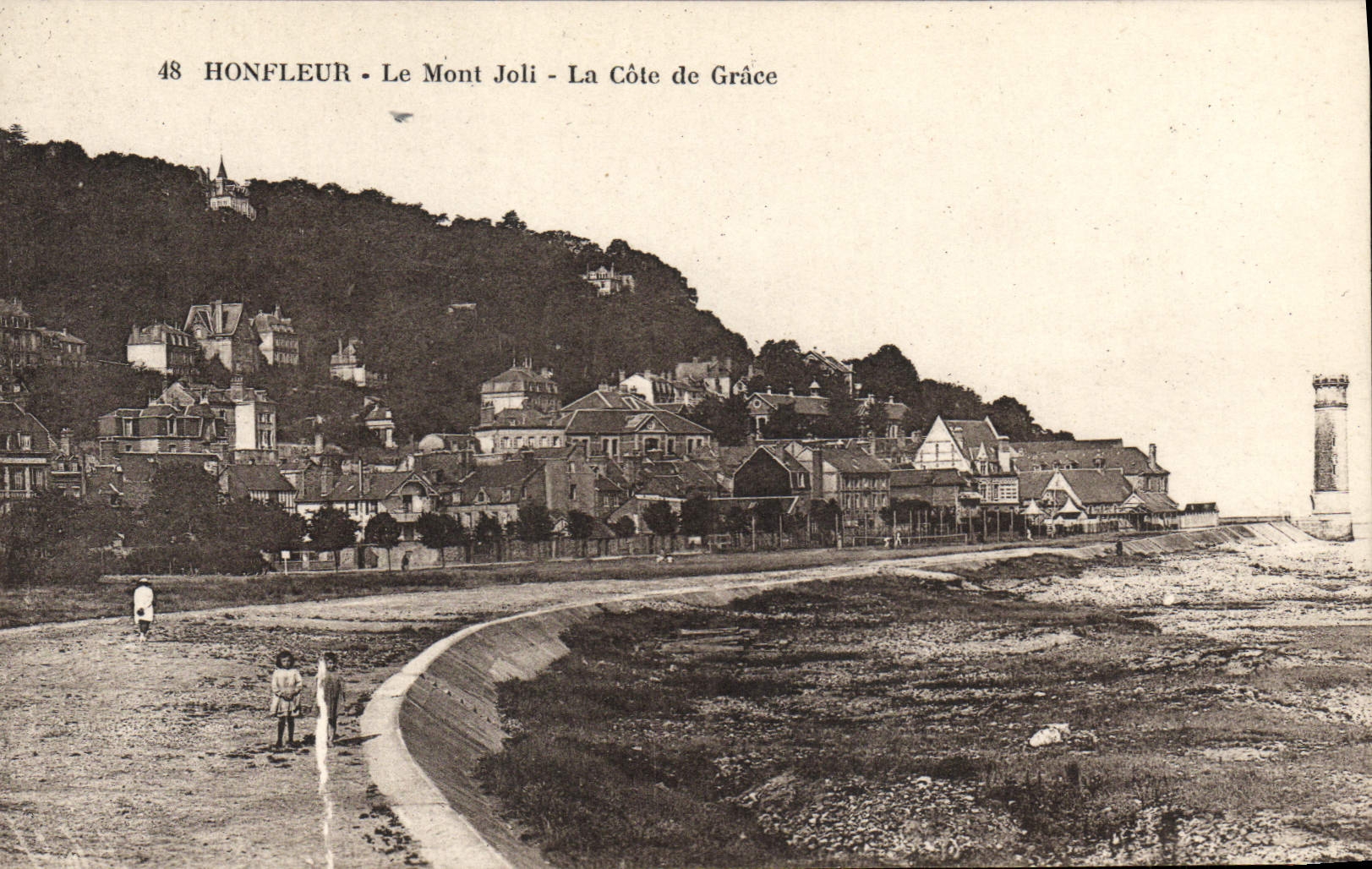 CPA Honfleur Le Mont Joli La Cote de Grace