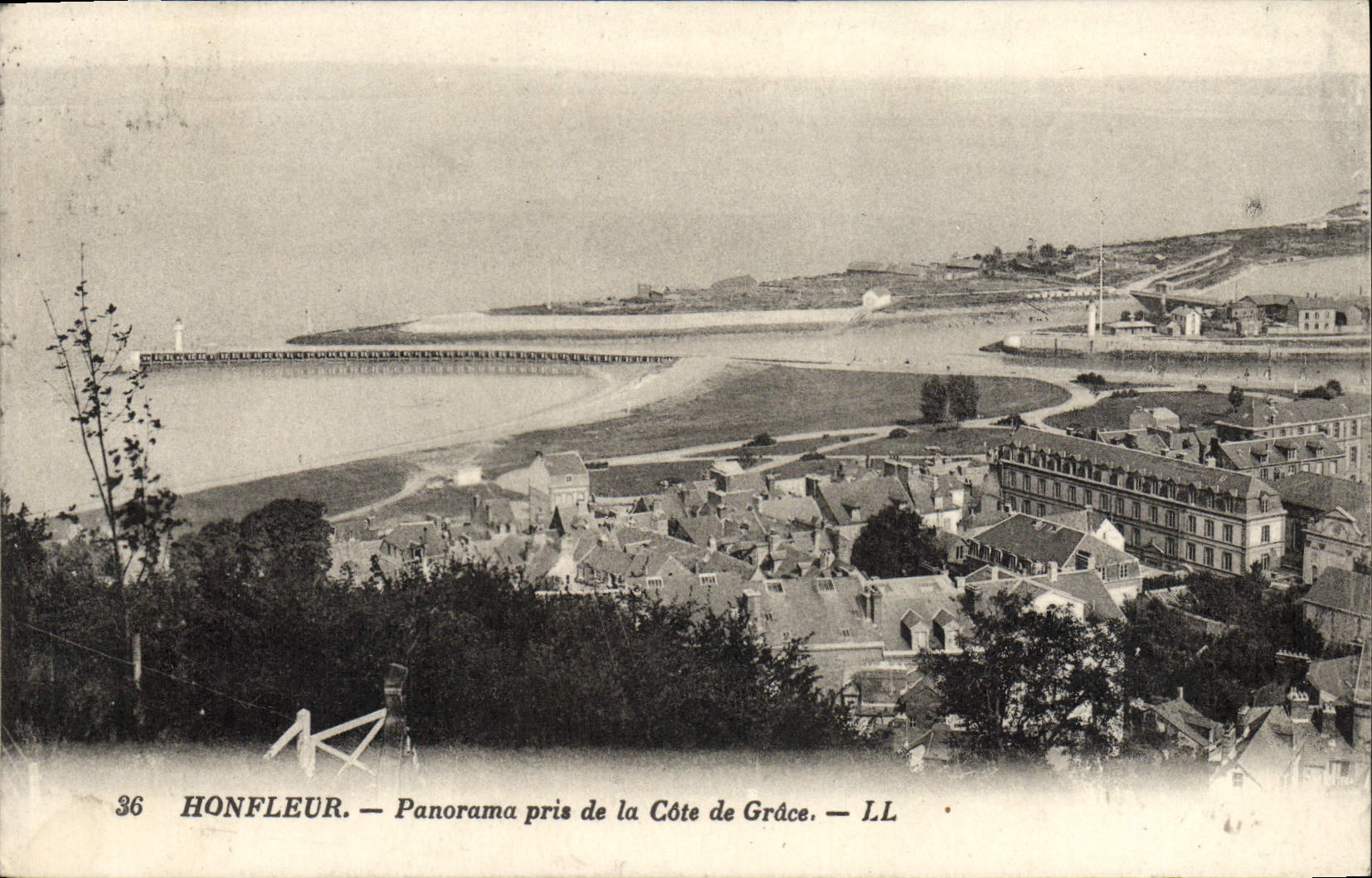 CPA Honfleur Panorama Pris de la Cote De Grace
