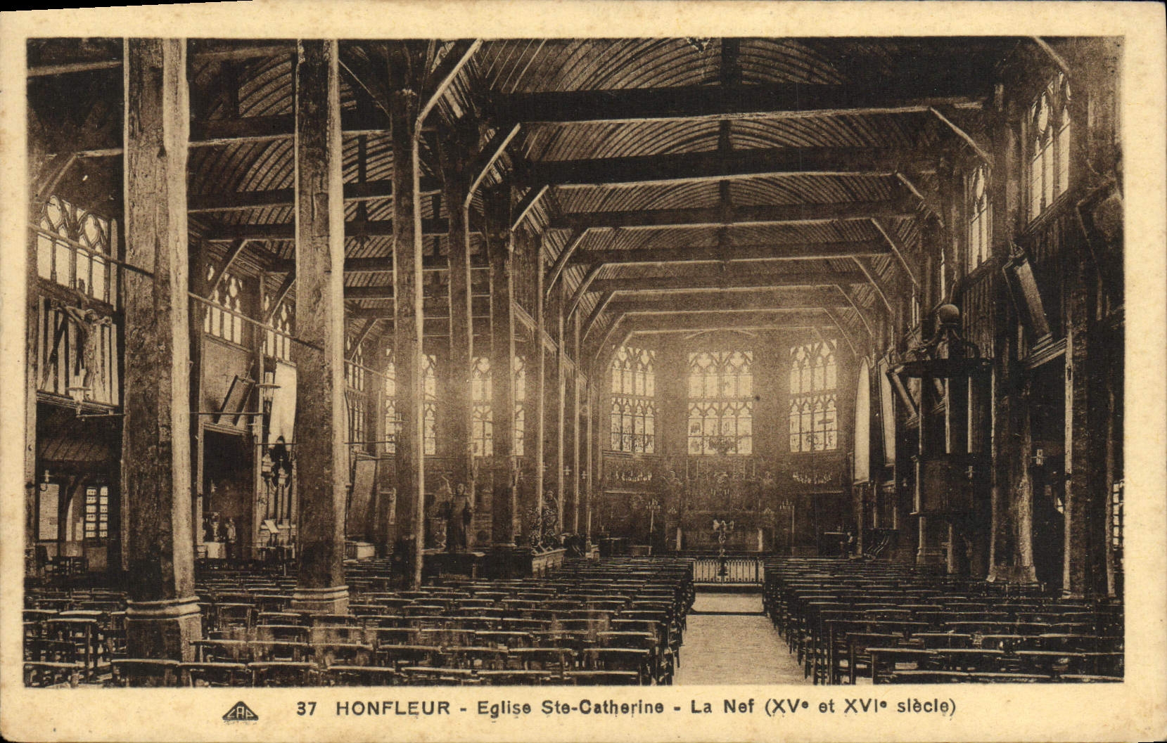 VINTAGE POSTCARD Honfleur Church co. Catherine the Nave