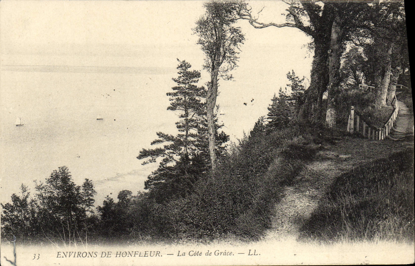 VINTAGE POSTCARD Honfleur Surroundings Of the Dimension of Grace